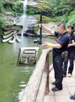 本片由西蒙·麦奎德回归执导，全新升级的残酷格斗再掀风暴，各式致命绝招燃爆大银幕。